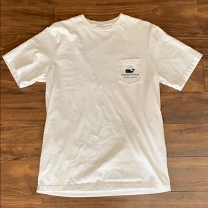 Like new vineyard vines t shirt